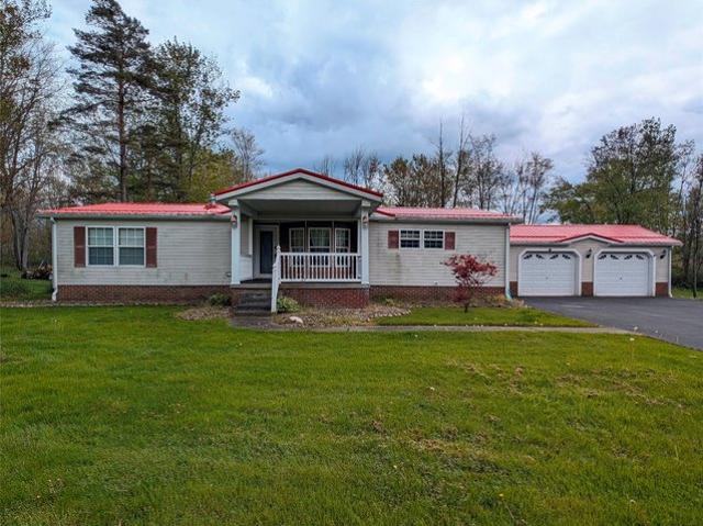 House for sale in Crawford, Pennsylvania