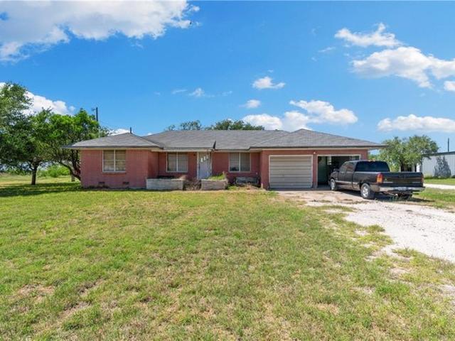 House for sale in Orange Grove, Texas