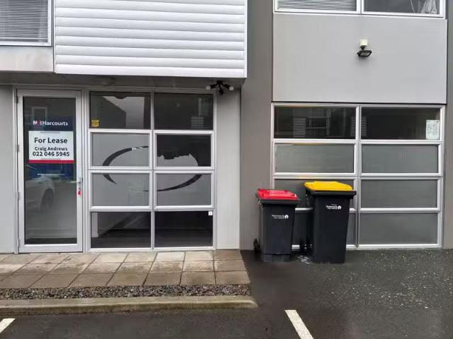 House for rent in Chaslands, Canterbury