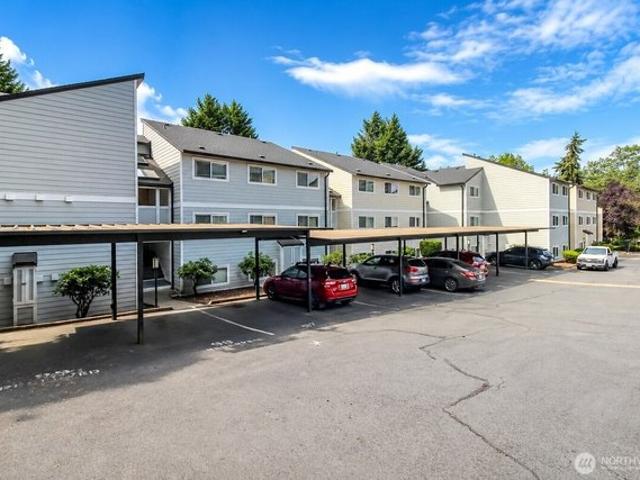 Condo for sale in Tukwila, Washington