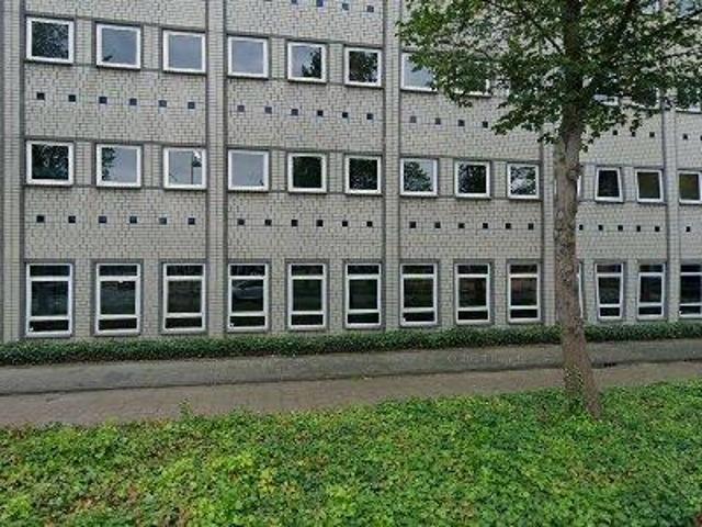 Bedrijfspand te huur in Beukenhorst-Oost, Hoofddorp