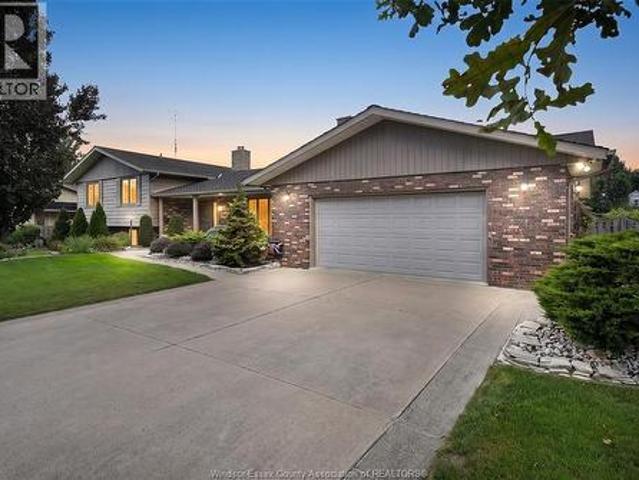 House for sale in Kingsville, Ontario