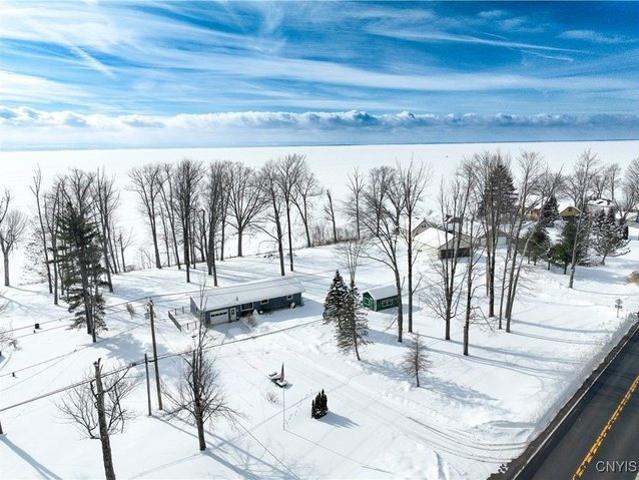 House for sale in Bernhards Bay, New York