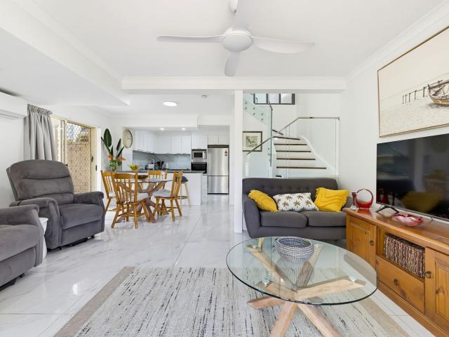 House for rent in Bundilla Lakes No. 1 Estate, Sunshine Coast Regional