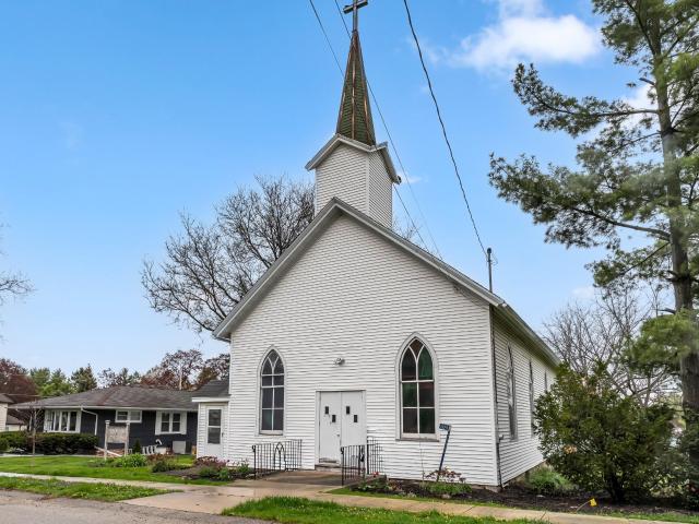 Commercial for sale in Lyons, Wisconsin
