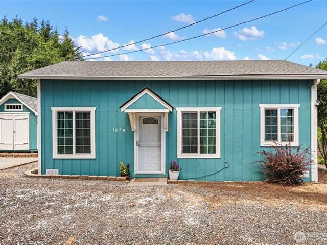 House for sale in Belfair, Washington