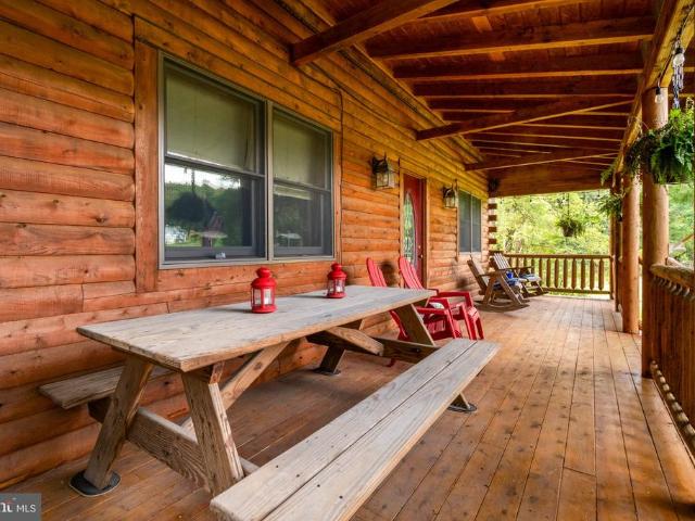 House for sale in Garrett, Maryland