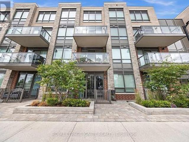 Townhouse for sale in Georgina, Ontario