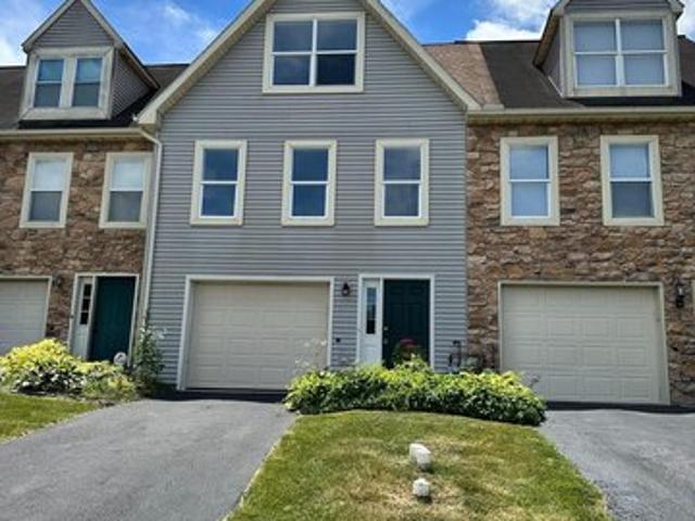 Townhouse for sale in Mountville, Pennsylvania