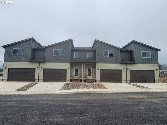Townhouse for sale in Oregonia
