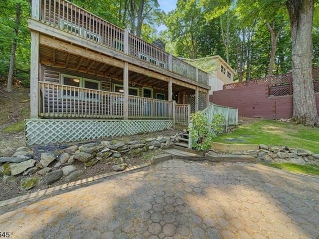 House for sale in Andover, New Jersey