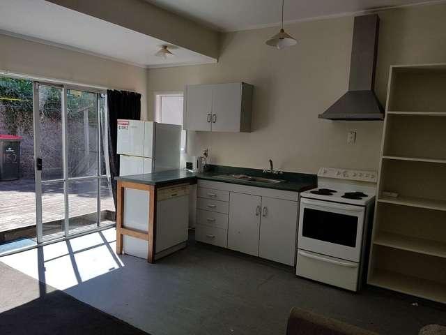 House for rent in Otakou