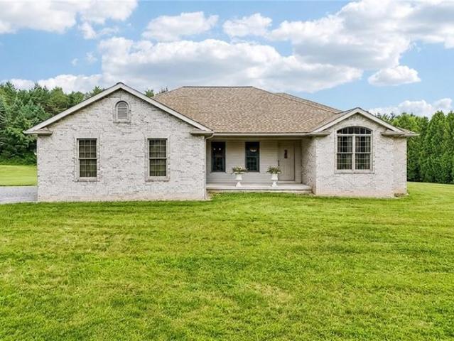 House for sale in New Castle, Pennsylvania