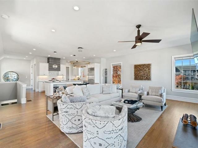Townhouse for sale in Alpharetta