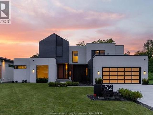 House for sale in Kingsville, Ontario