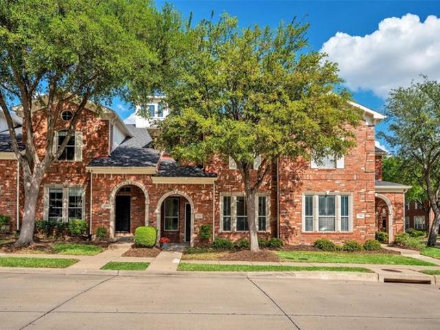 Townhouse for sale in Denton, Texas