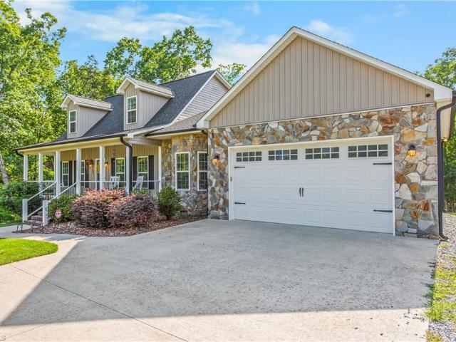 House for sale in Davidson, North Carolina
