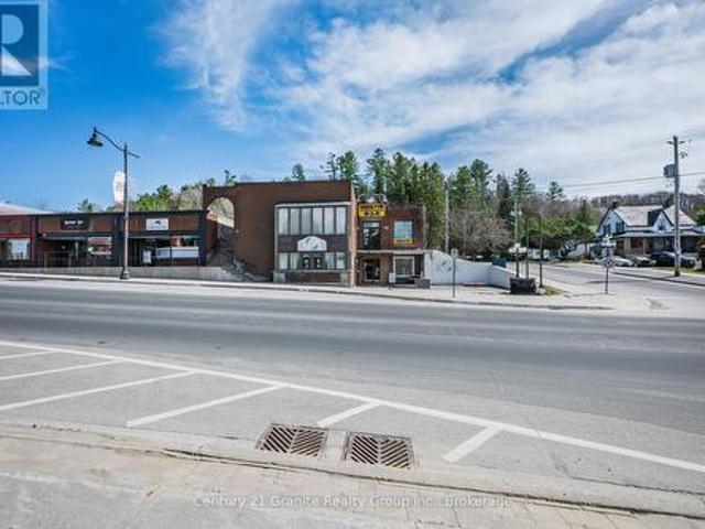 Commercial for sale in Dysart Et Al., Ontario
