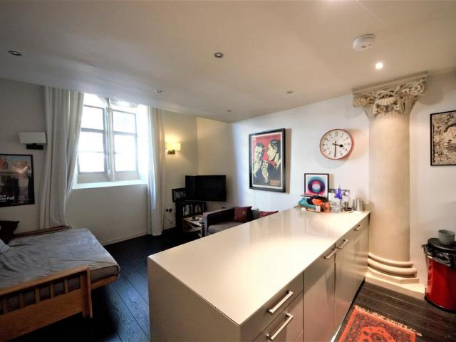 Apartment for rent in South Hampstead, Greater London