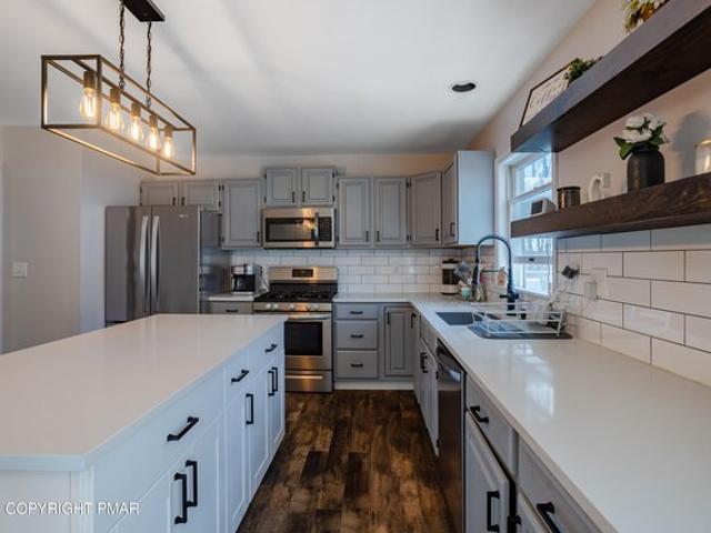 House for sale in Gilbert, Pennsylvania