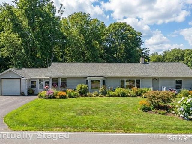 House for sale in North Stonington, Connecticut