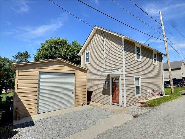 House for sale in Houston, Pennsylvania