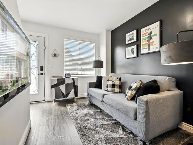 Townhouse for sale in Woburn, Ontario