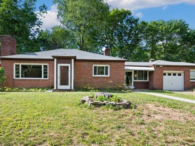 House for sale in New Hartford, Connecticut