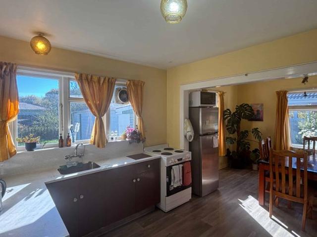 House for rent in Chaslands, Canterbury