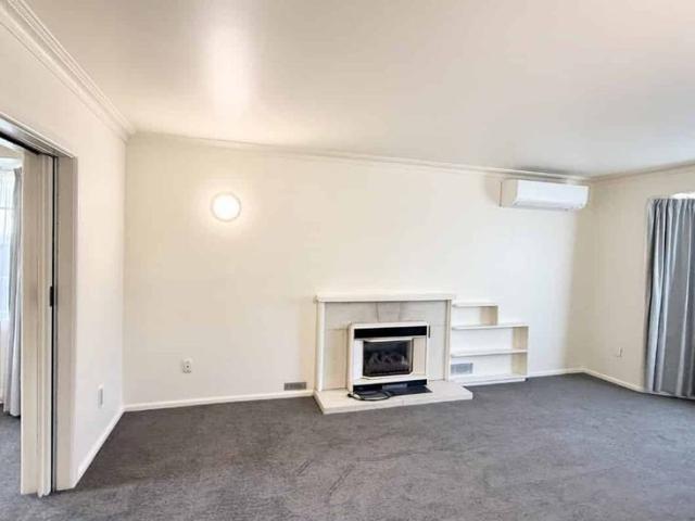 Townhouse for rent in Fendalton, Canterbury