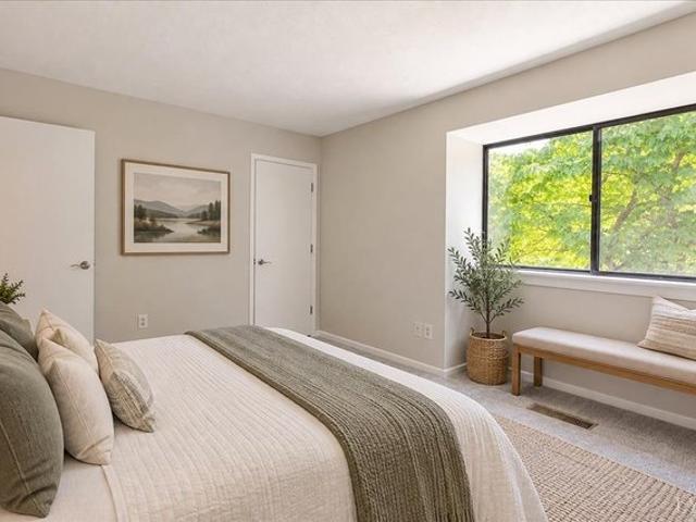 Townhouse for sale in Sunset Ridge Country Townhomes, Forest
