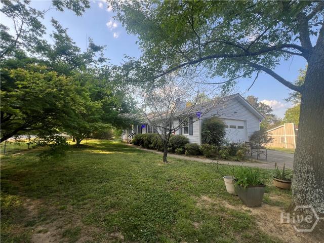 House for sale in Hull, Georgia
