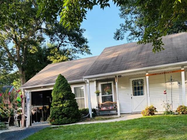 Condo for sale in Centereach, New York