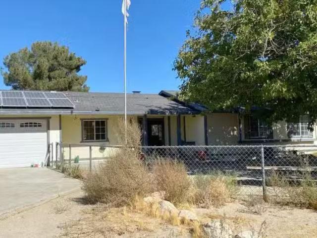 House for rent in Pomona