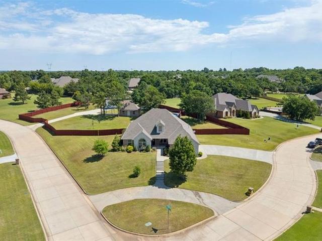 House for sale in Choctaw, Oklahoma