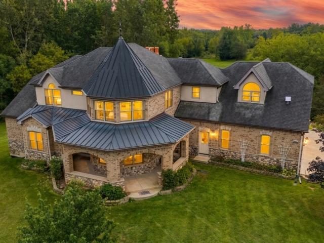 House for sale in Mchenry, Illinois