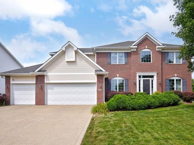 House for sale in Urbandale, Iowa