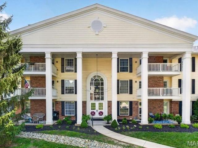 Condo for sale in Chesterfield, Missouri
