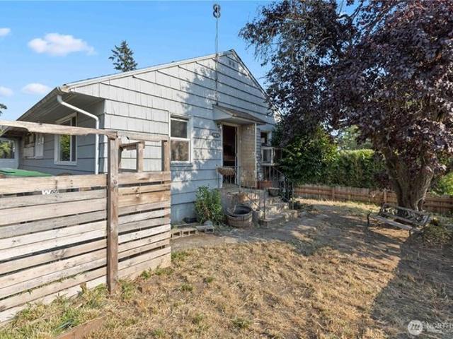 House for sale in Belfair, Washington