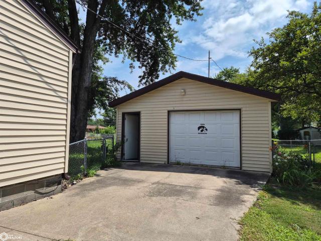 House for sale in Grinnell, Iowa