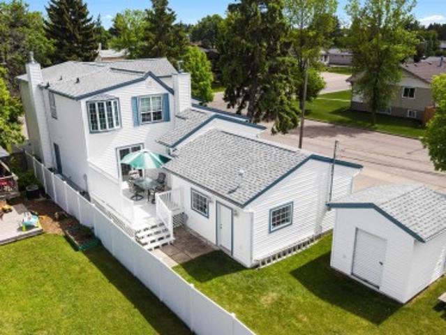 House for sale in Wedgewood, Alberta