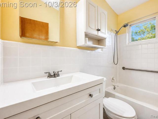 House for sale in Oak Park, Oakland County