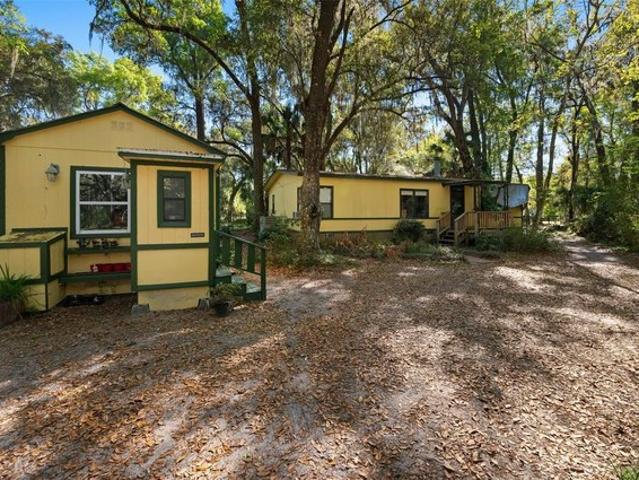 House for sale in Archer, Florida