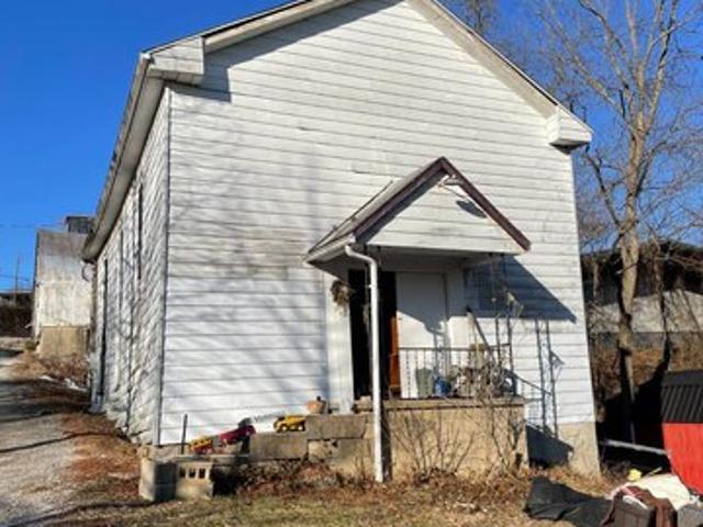 House for sale in Derby, Perry County
