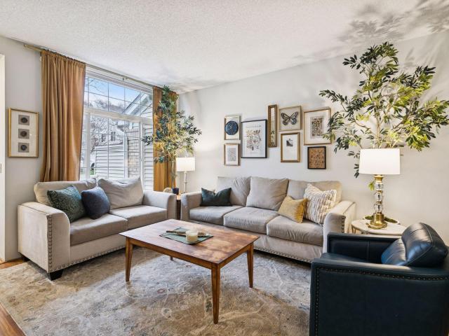 Townhouse for sale in Burnsville, Minnesota