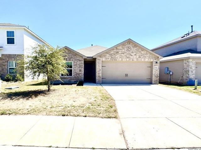 House for sale in Atascosa, Texas