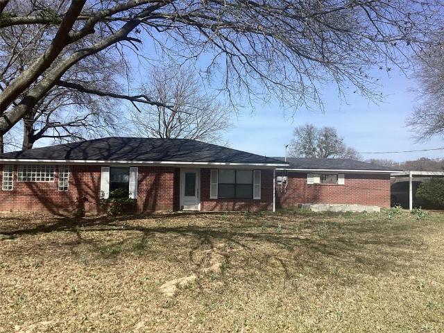 House for sale in Henderson, Texas