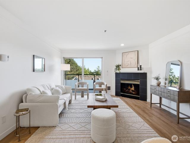 Condo for sale in Tukwila, Washington