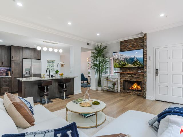 Condo for sale in Santa Monica, California