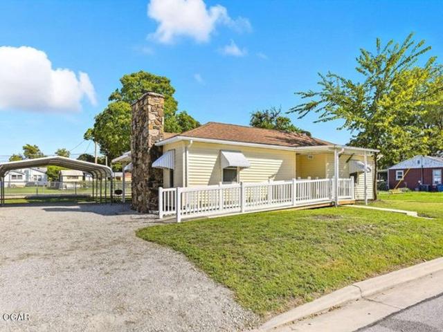 House for sale in Joplin, Jasper County
